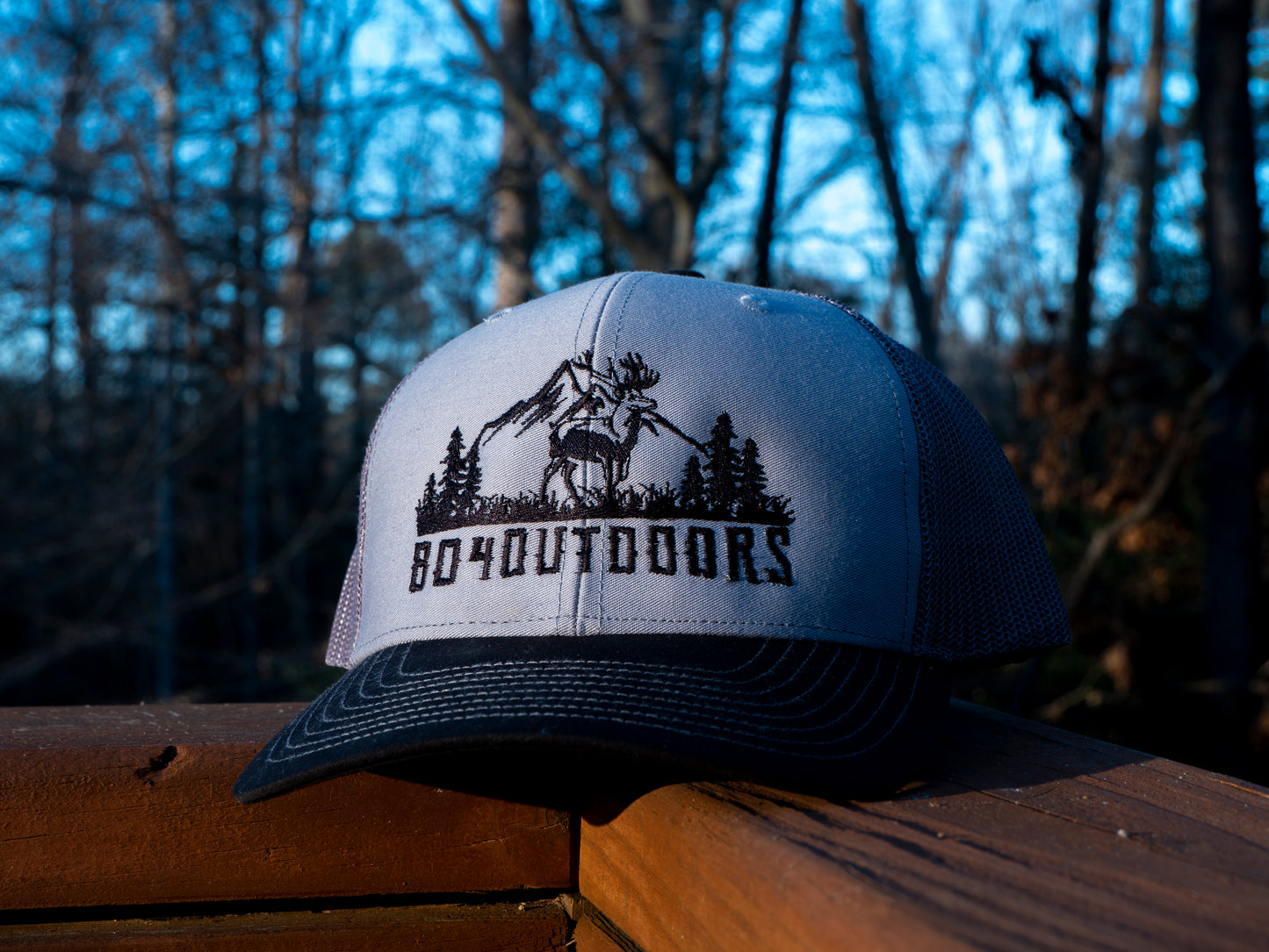 Grey Hat, Black Logo